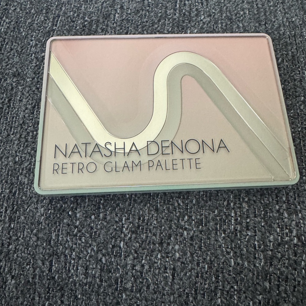 Natasha Denona Retro Glam Palette - Cream and Tan Hues